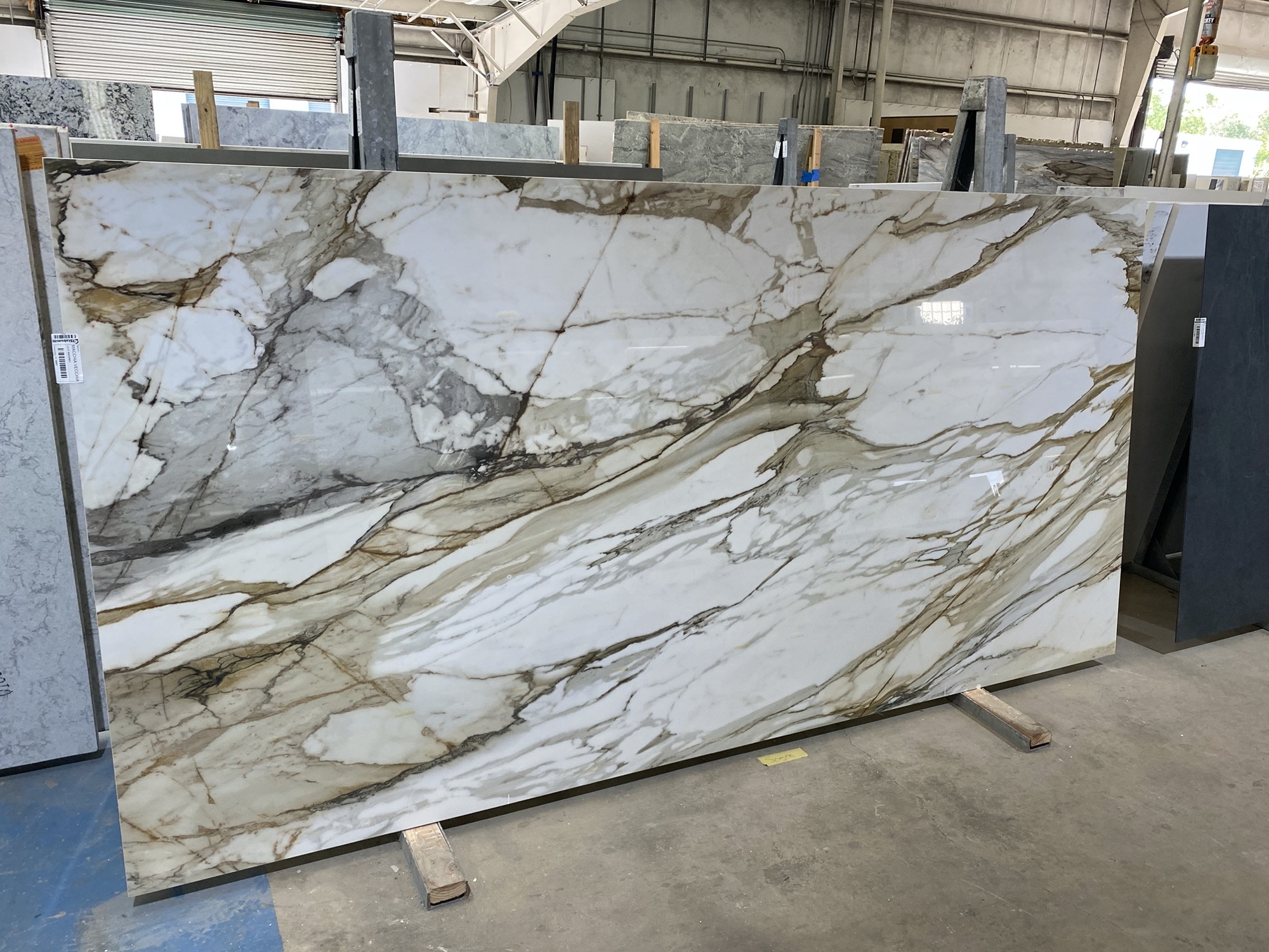 Where to find porcelain slabs in Florida